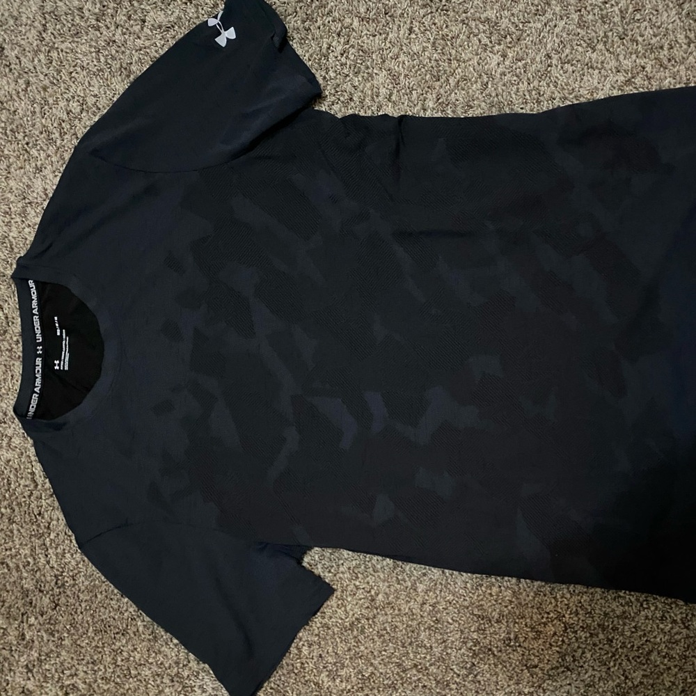 Underarmour T-Shirt